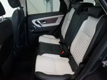 LAND ROVER Discovery Sport P300e Hybrid R-Dynamic HSE AWD