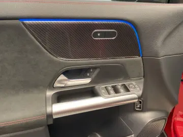 MERCEDES-BENZ GLA 200 Edition AMG PANOdach Beam-LED &hellip;