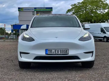 TESLA Model Y Long Range Dual Motor AWD
