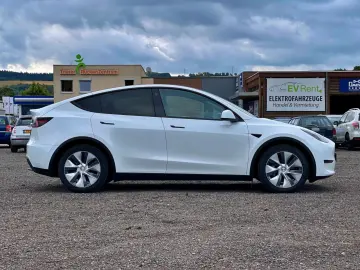 TESLA Model Y Long Range Dual Motor AWD