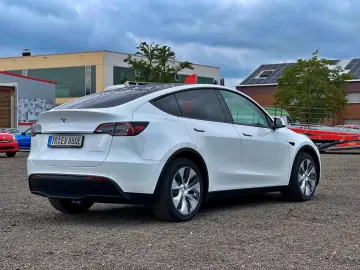 TESLA Model Y Long Range Dual Motor AWD