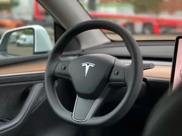 TESLA Model Y Long Range Dual Motor AWD