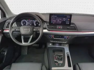 AUDI Q5 S line 55 TFSI e qu. Air AHK Pano Tour Matrix