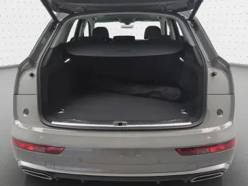 AUDI Q5 S line 55 TFSI e qu. Air AHK Pano Tour Matrix