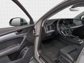 AUDI Q5 S line 55 TFSI e qu. Air AHK Pano Tour Matrix