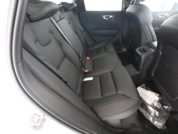 VOLVO XC 60 T6 Plus Dark Recharge Plug-In Hybrid AWD