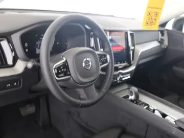 VOLVO XC 60 T6 Plus Dark Recharge Plug-In Hybrid AWD