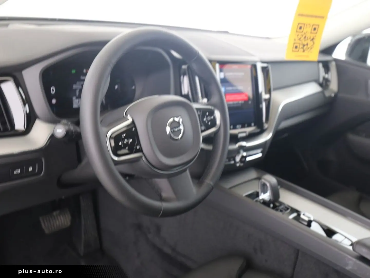 VOLVO XC 60 T6 Plus Dark Recharge Plug-In Hybrid AWD