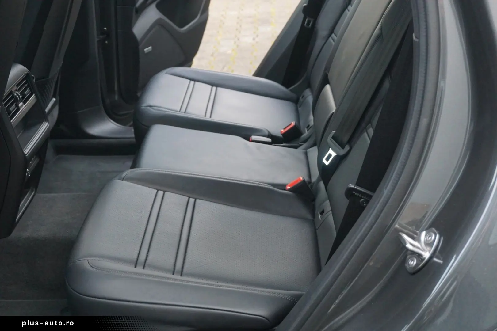 PORSCHE Cayenne Coupe E-Hybrid SpAbgas NightVision Mod25