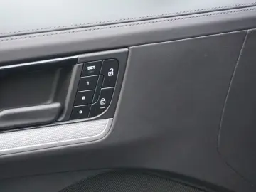 PORSCHE Cayenne Coupe E-Hybrid SpAbgas NightVision Mod25