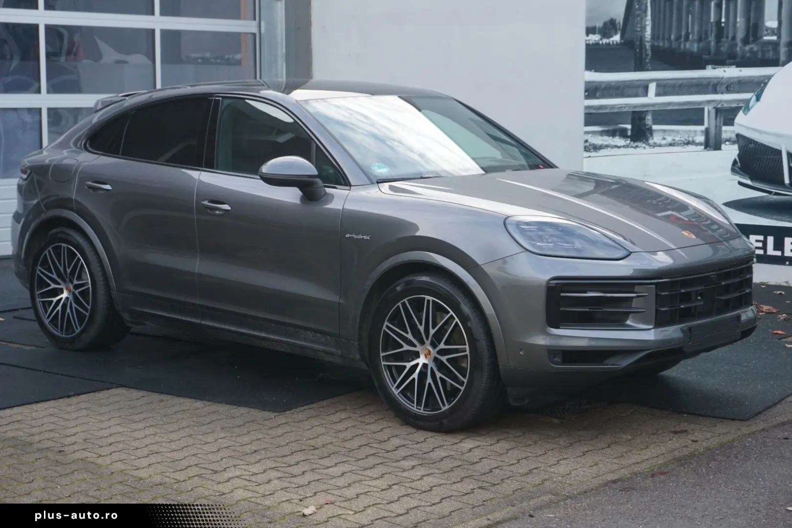 PORSCHE Cayenne Coupe E-Hybrid SpAbgas NightVision Mod25