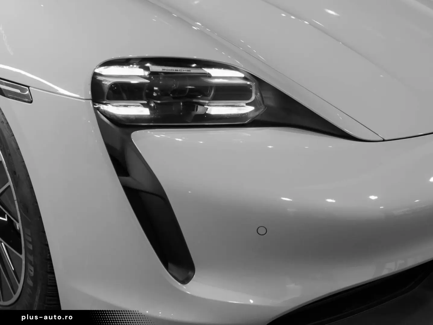 PORSCHE Porsche Taycan (MY22) 300kW   408hp