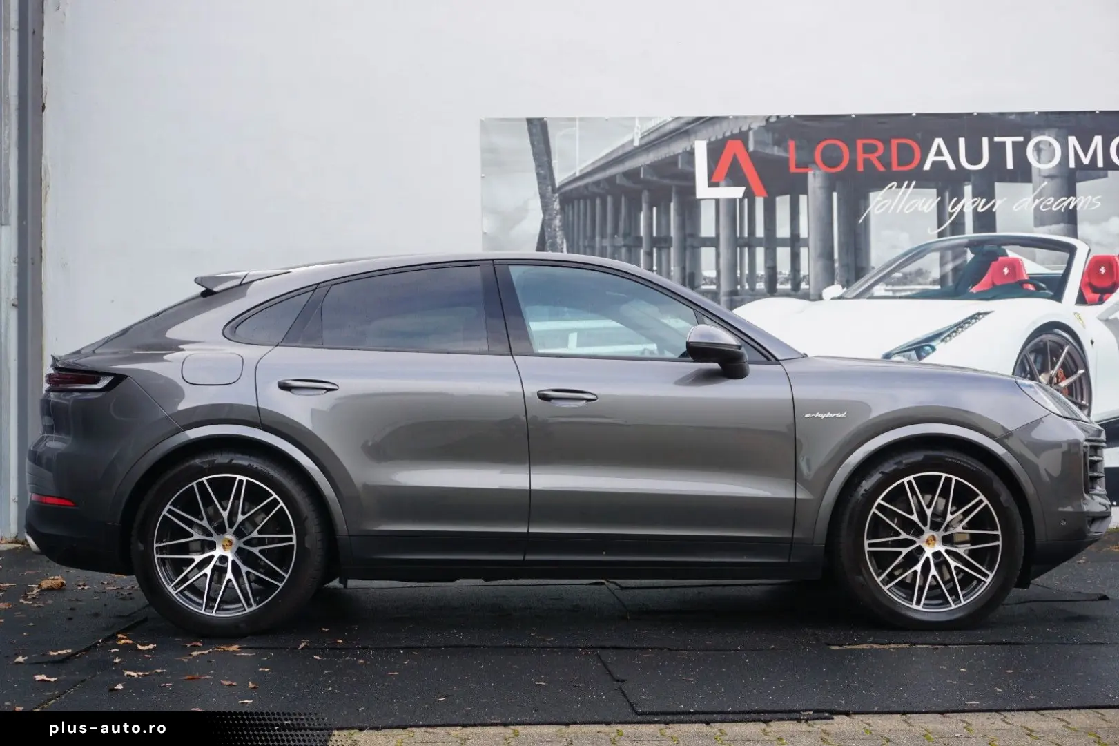 PORSCHE Cayenne Coupe E-Hybrid