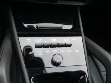 PORSCHE Cayenne Coupe E-Hybrid