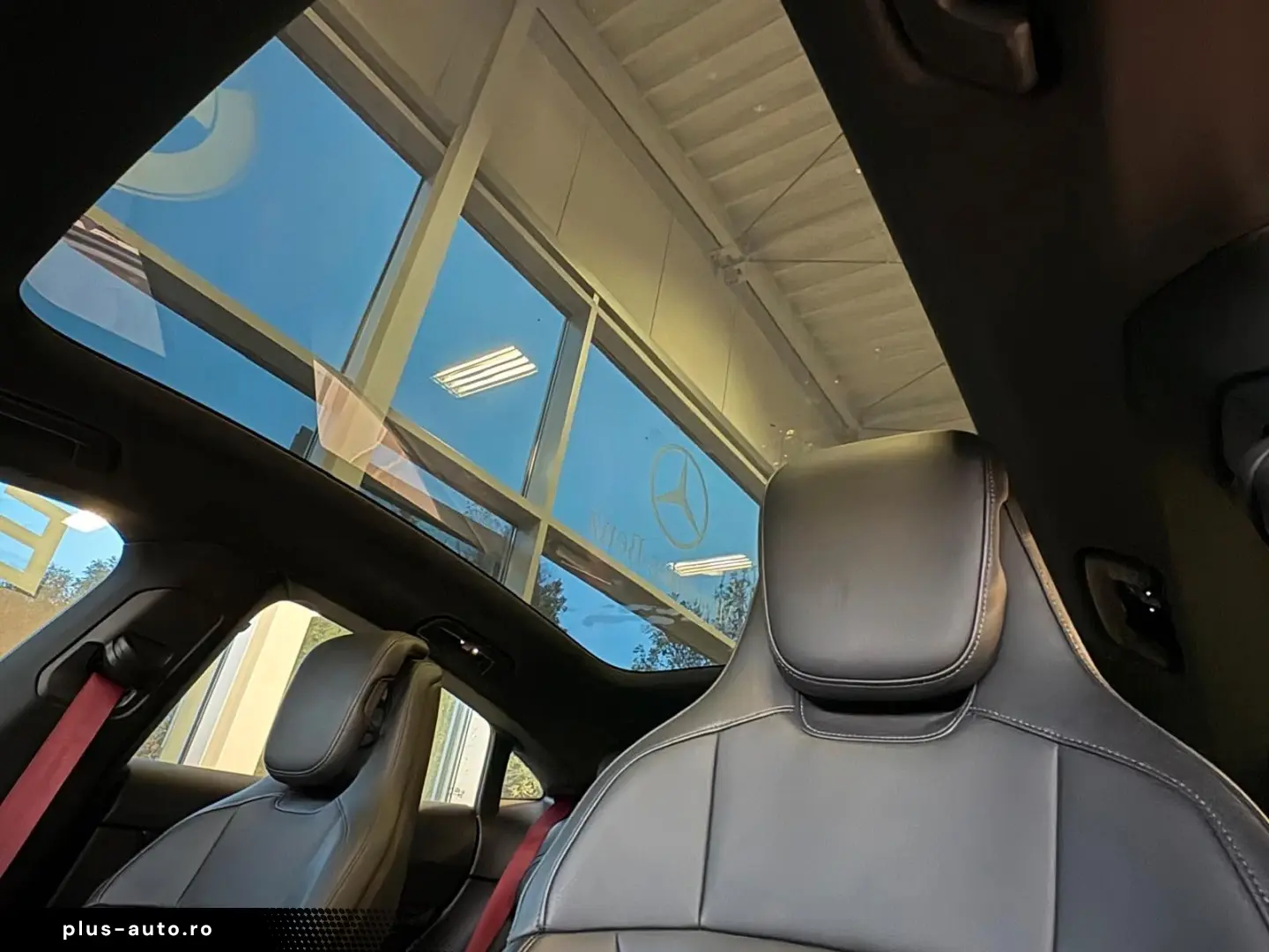 PORSCHE Taycan Basis Panodach Sportchrono 21 Zoll