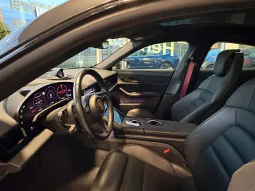 PORSCHE Taycan Basis Panodach Sportchrono 21 Zoll