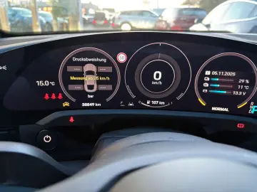 PORSCHE Taycan Basis Panodach Sportchrono 21 Zoll