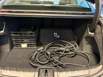 PORSCHE Taycan Basis Panodach Sportchrono 21 Zoll