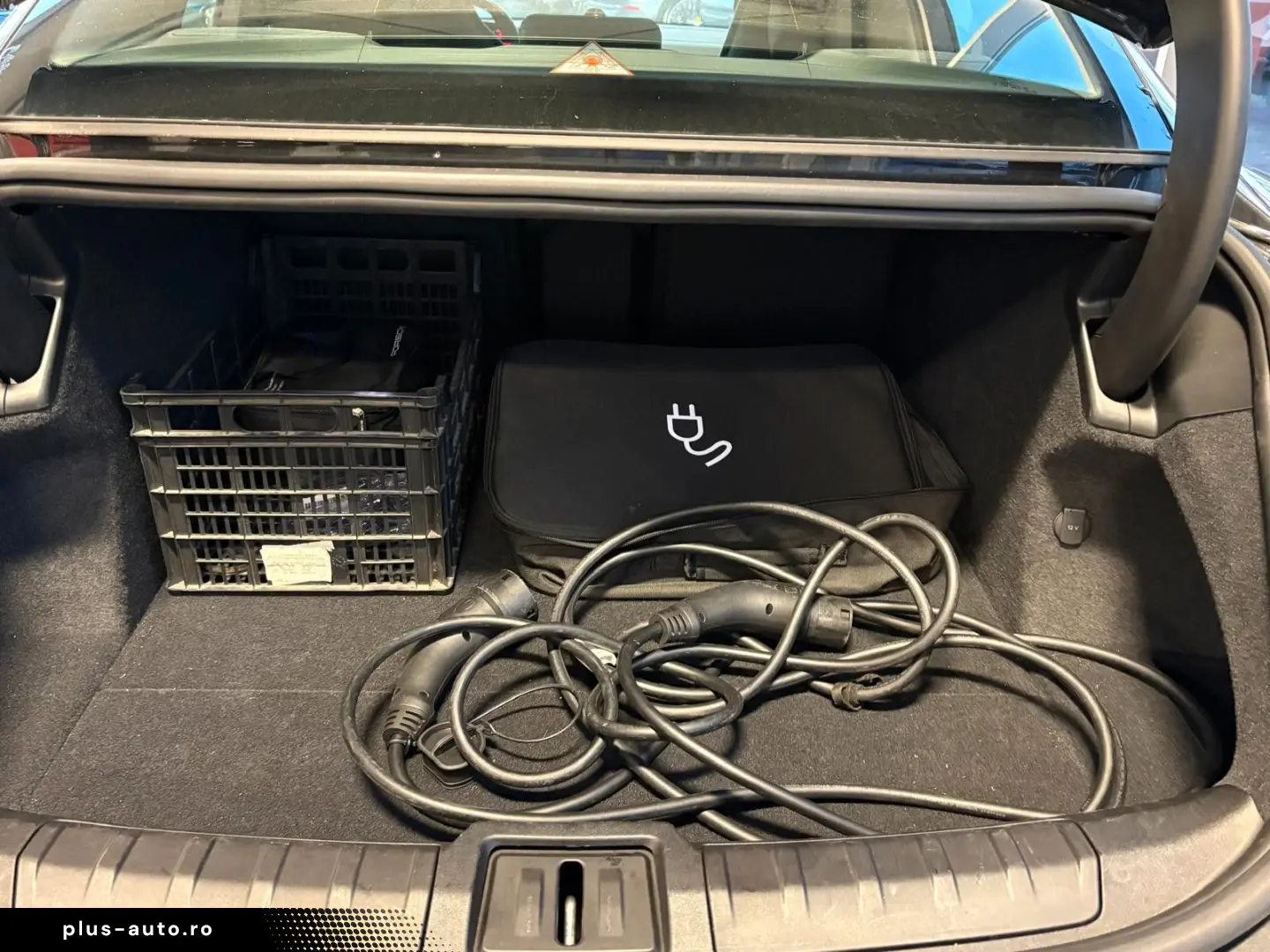 PORSCHE Taycan Basis Panodach Sportchrono 21 Zoll