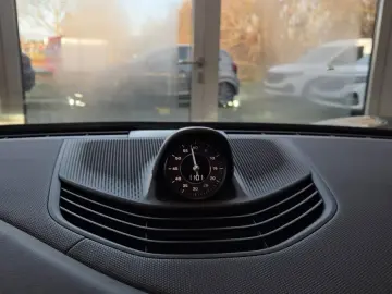 PORSCHE Taycan Basis Panodach Sportchrono 21 Zoll