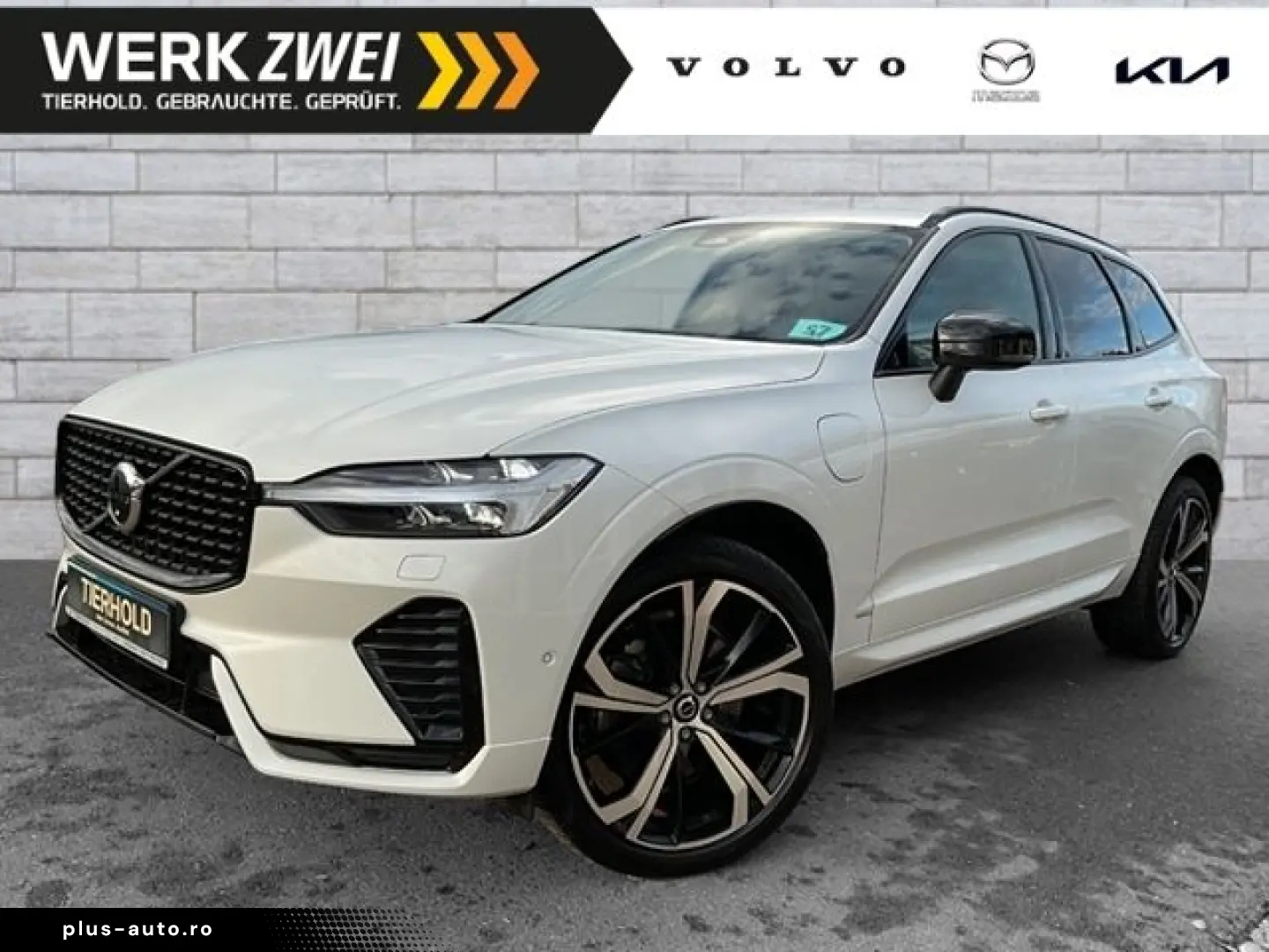 VOLVO XC60 T8 Ultimate Dark Plug-In AWD AHK ACC HUD
