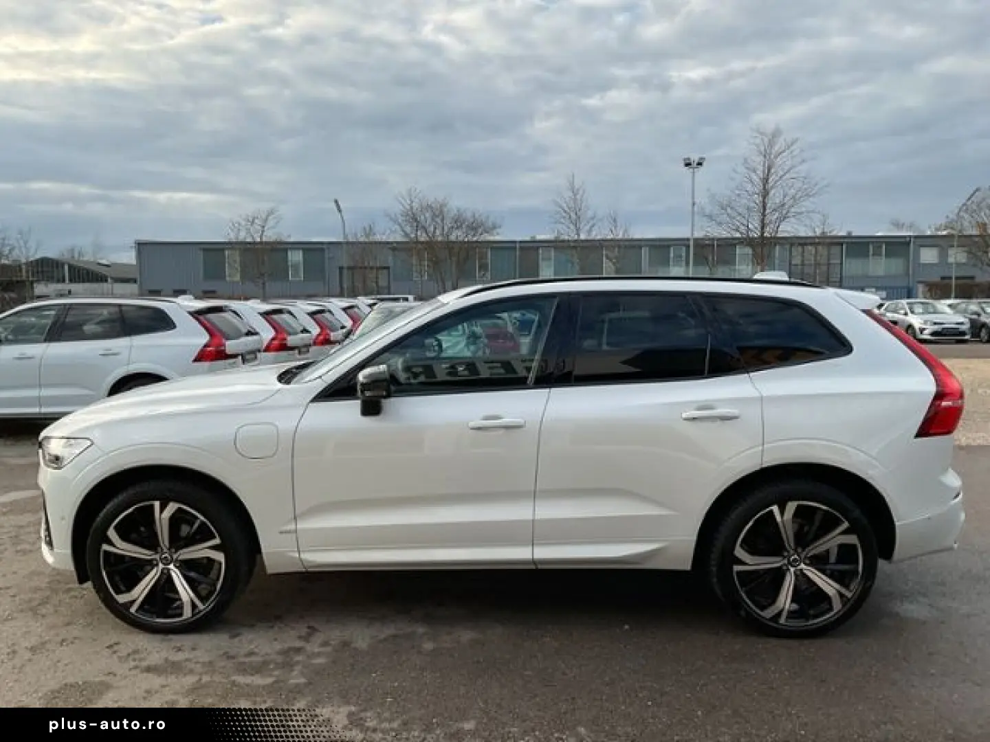 VOLVO XC60 T8 Ultimate Dark Plug-In AWD AHK ACC HUD