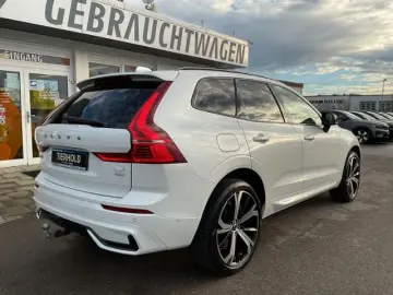 VOLVO XC60 T8 Ultimate Dark Plug-In AWD AHK ACC HUD
