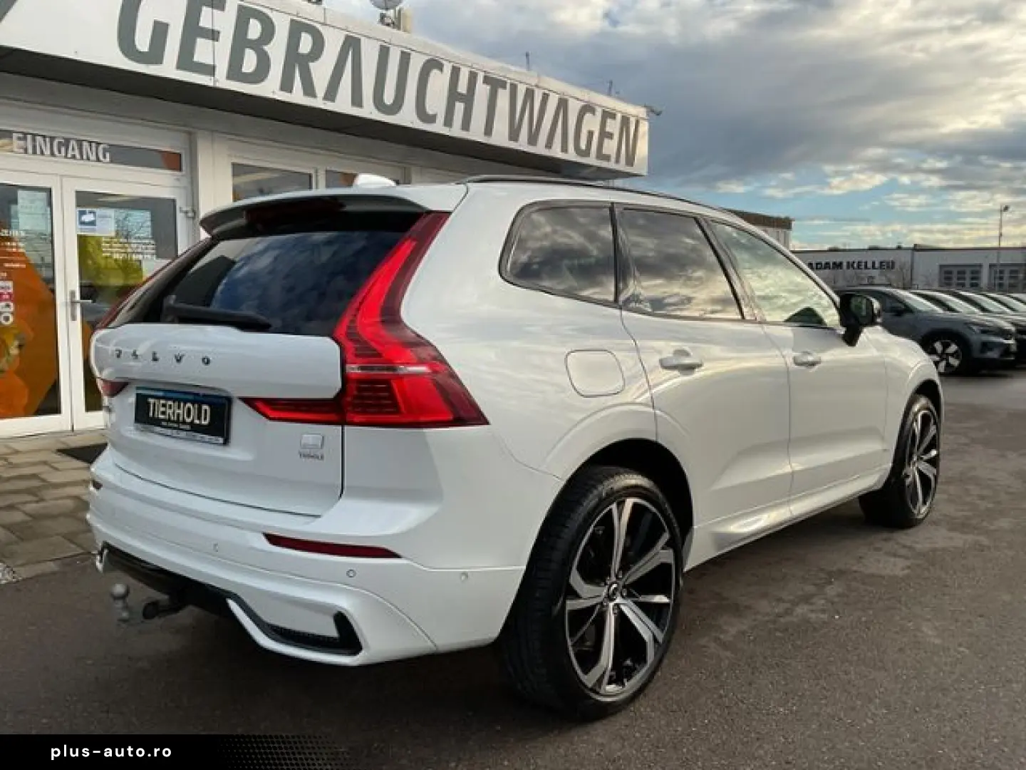 VOLVO XC60 T8 Ultimate Dark Plug-In AWD AHK ACC HUD