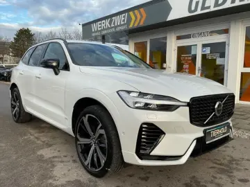 VOLVO XC60 T8 Ultimate Dark Plug-In AWD AHK ACC HUD