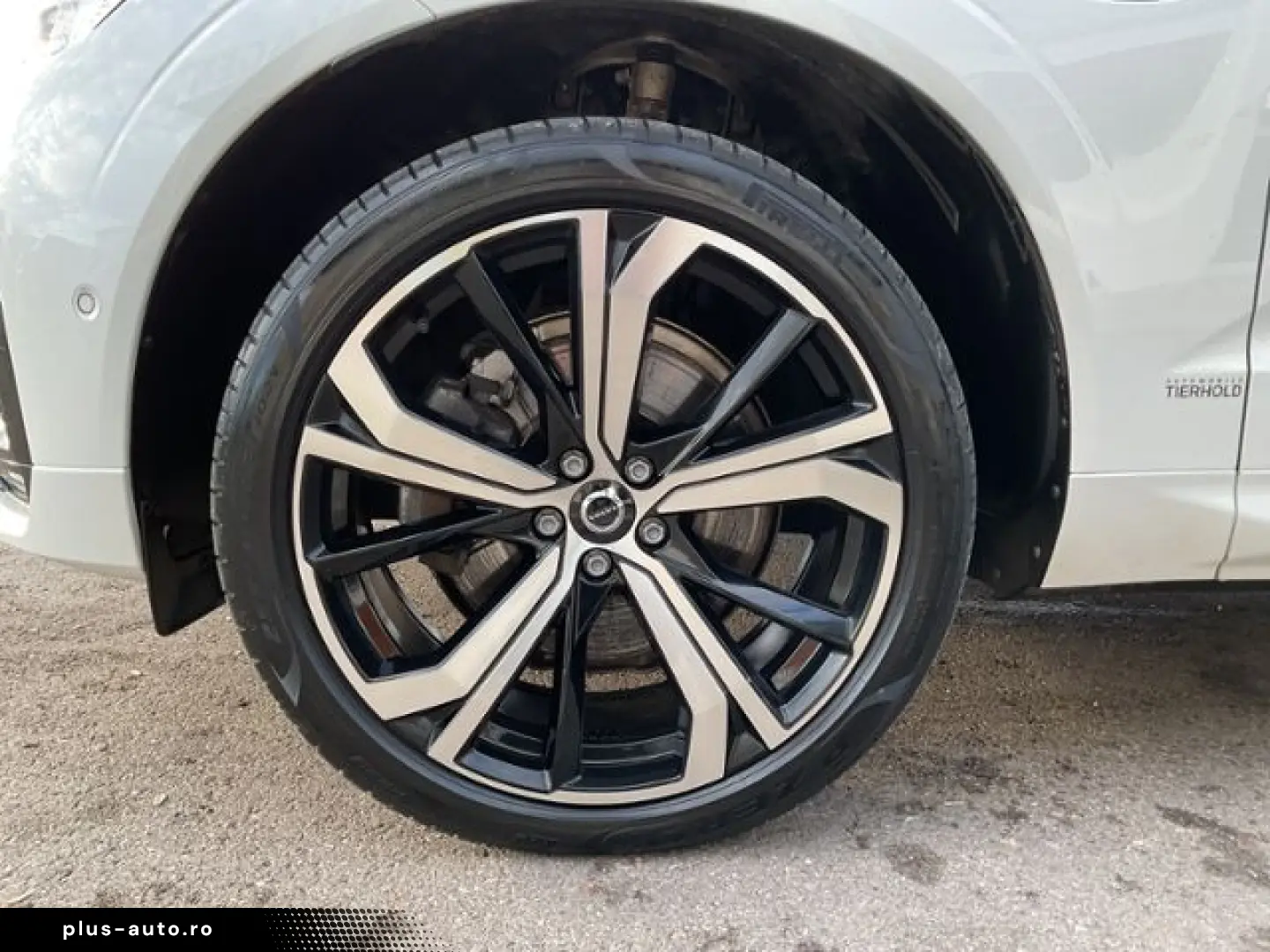 VOLVO XC60 T8 Ultimate Dark Plug-In AWD AHK ACC HUD