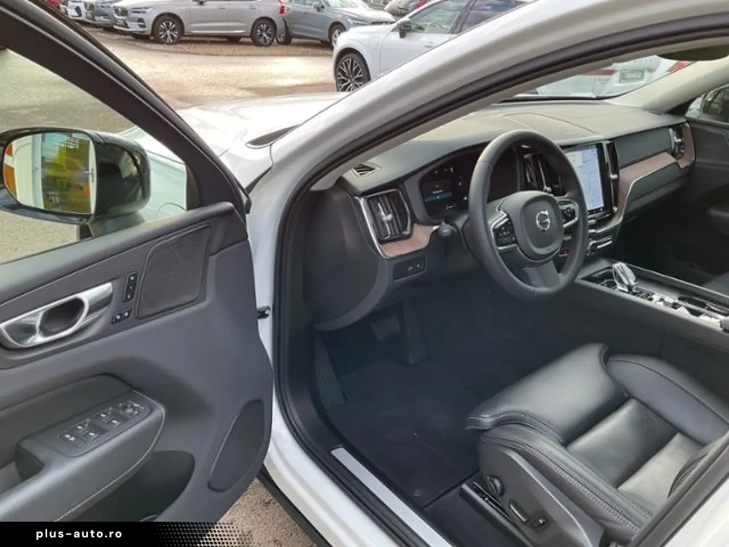 VOLVO XC60 T8 Ultimate Dark Plug-In AWD AHK ACC HUD