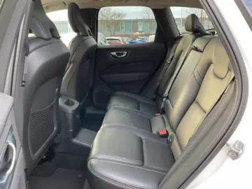 VOLVO XC60 T8 Ultimate Dark Plug-In AWD AHK ACC HUD