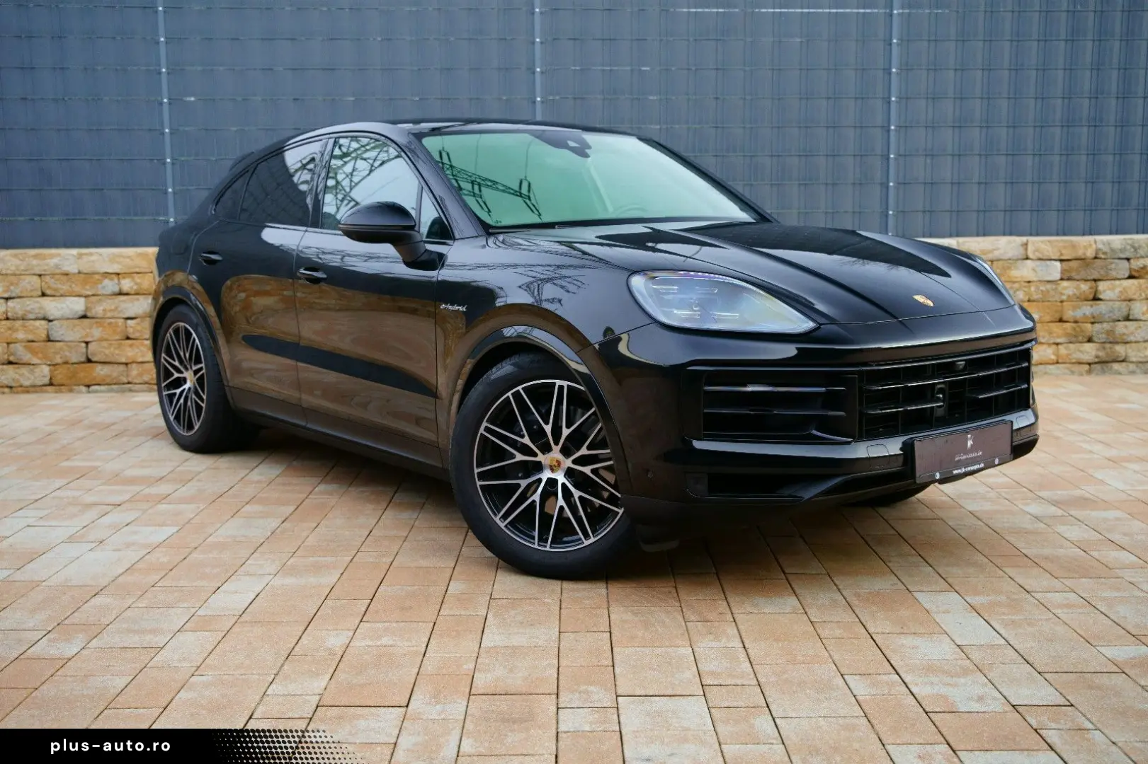 PORSCHE Cayenne Coupe E-Hybrid