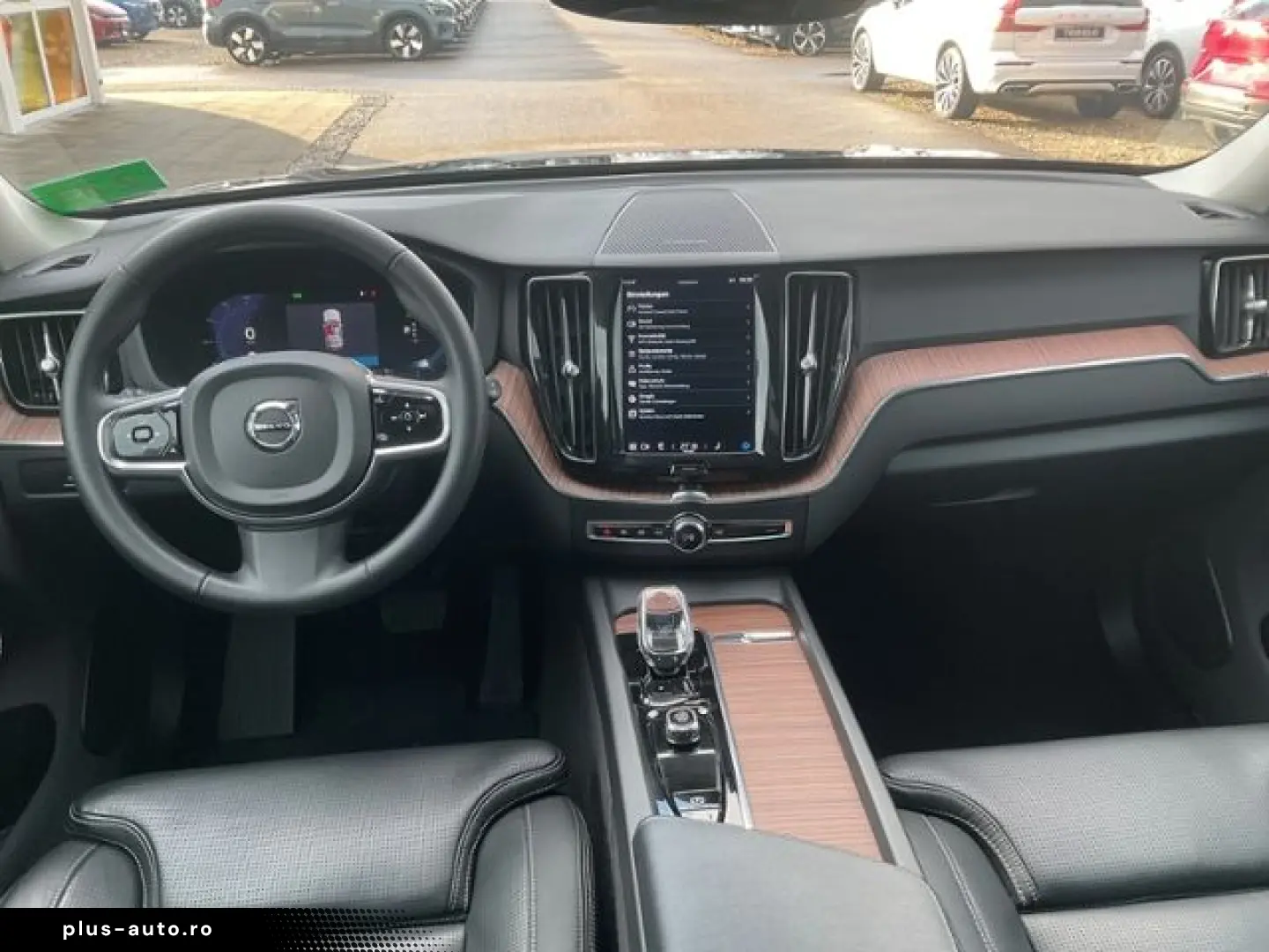 VOLVO XC60 T6 Plus Bright Plug-In AHK ACC 360  PANO