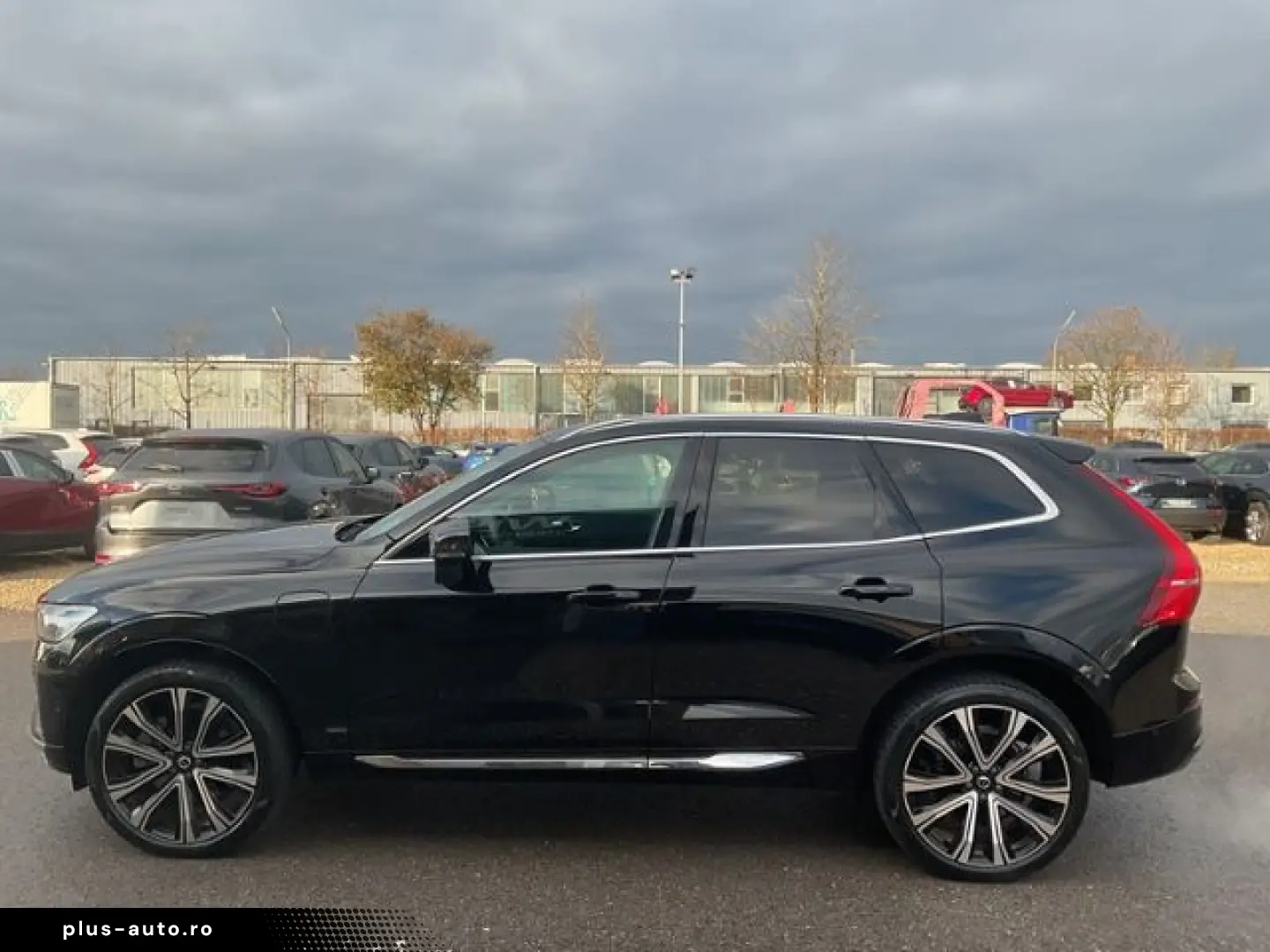 VOLVO XC60 T6 Plus Bright Plug-In AHK ACC 360  PANO
