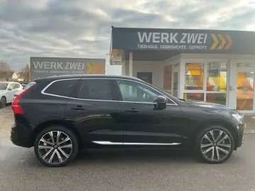 VOLVO XC60 T6 Plus Bright Plug-In AHK ACC 360  PANO