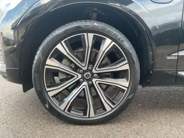VOLVO XC60 T6 Plus Bright Plug-In AHK ACC 360  PANO
