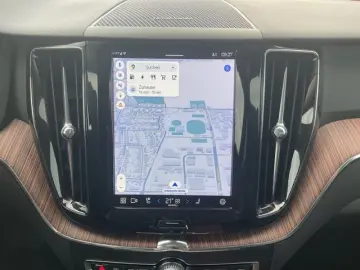 VOLVO XC60 T6 Plus Bright Plug-In AHK ACC 360  PANO