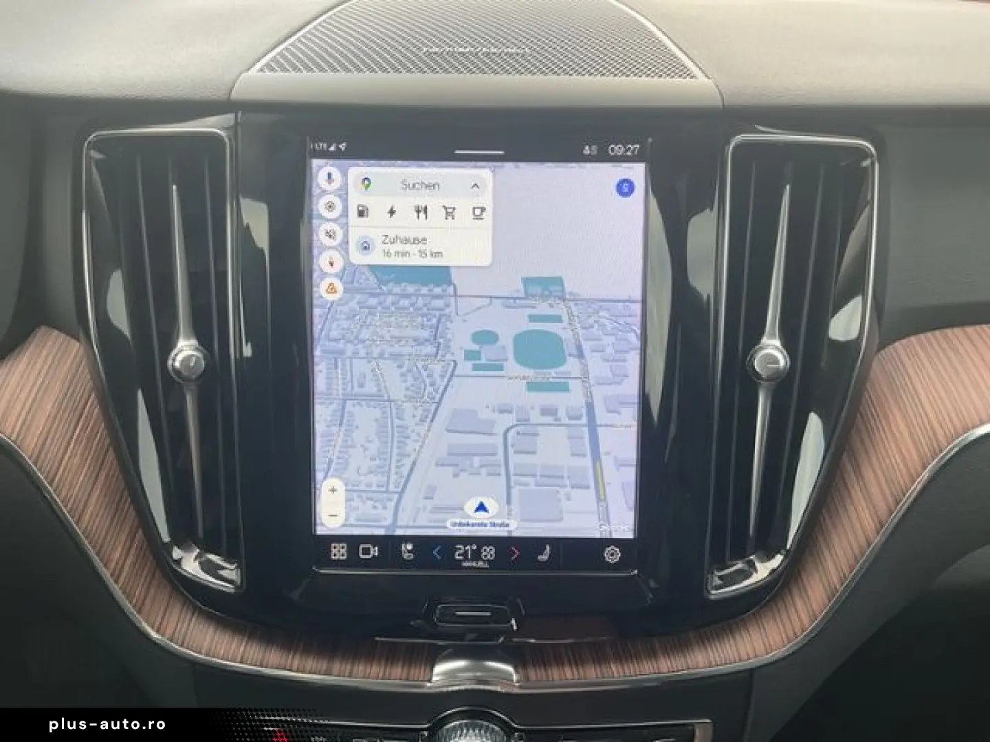 VOLVO XC60 T6 Plus Bright Plug-In AHK ACC 360  PANO