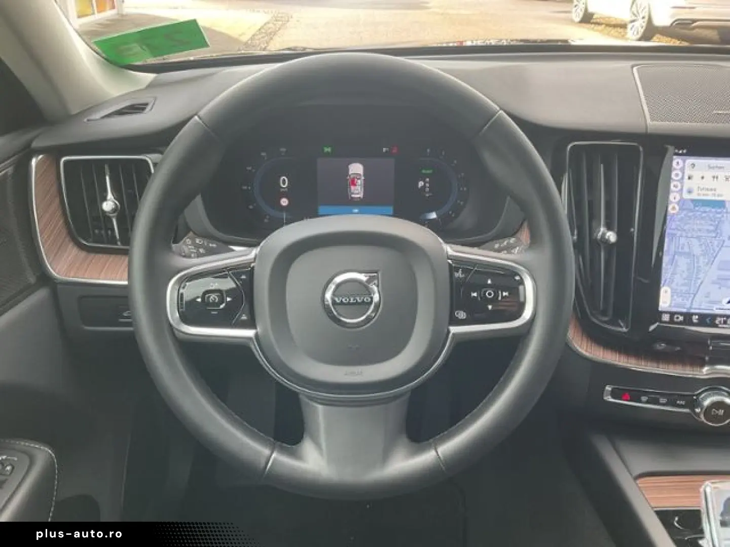 VOLVO XC60 T6 Plus Bright Plug-In AHK ACC 360  PANO