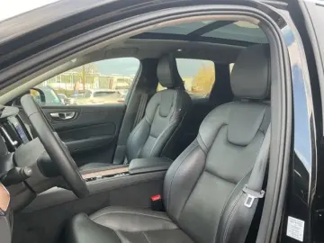 VOLVO XC60 T6 Plus Bright Plug-In AHK ACC 360  PANO