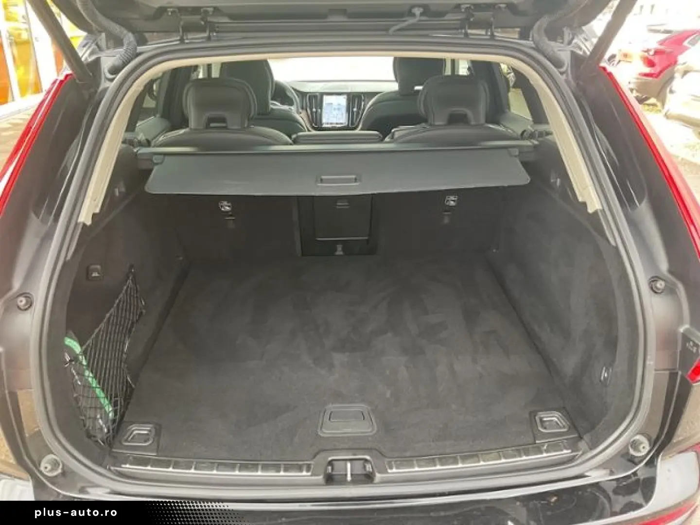 VOLVO XC60 T6 Plus Bright Plug-In AHK ACC 360  PANO