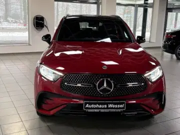 MERCEDES-BENZ GLC300d4M  AMG STHZG AHK PANO NIGHT SOUND 360