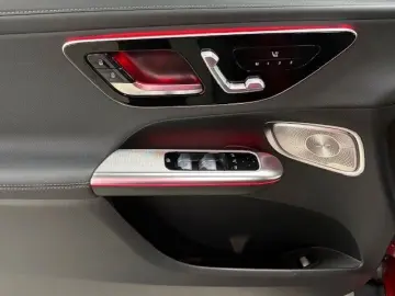 MERCEDES-BENZ GLC300d4M  AMG STHZG AHK PANO NIGHT SOUND 360