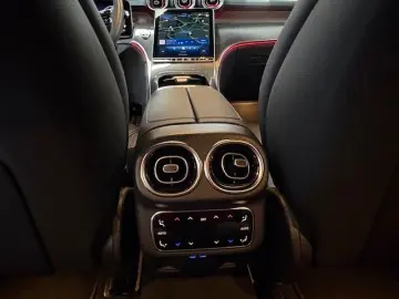 MERCEDES-BENZ GLC300d4M  AMG STHZG AHK PANO NIGHT SOUND 360