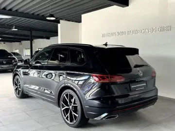 VW Touareg 3.0TDI 4Motion R Line BlackStyle Pano IQ
