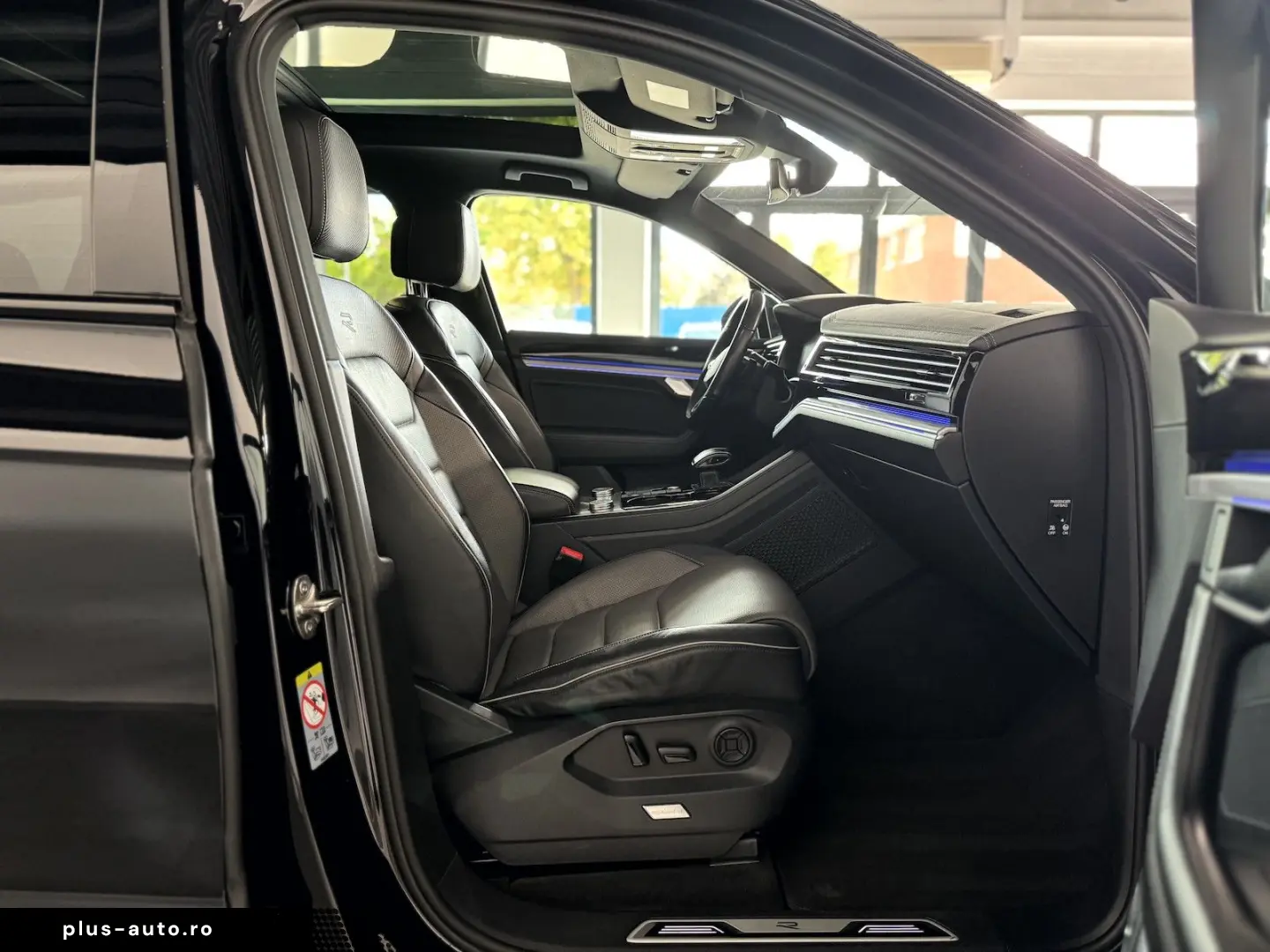 VW Touareg 3.0TDI 4Motion R Line BlackStyle Pano IQ