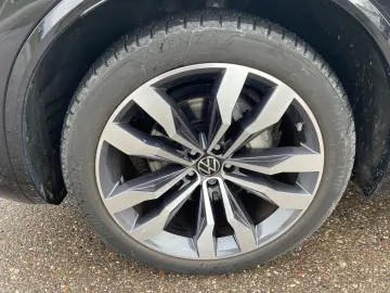 VW Touareg 3.0 TDI Tiptronic 4-MOTION R-Line 21  LU