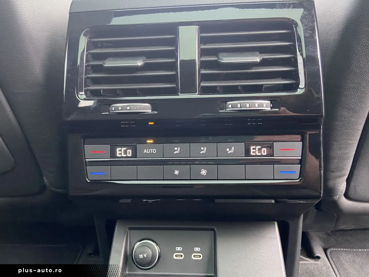 VW Touareg 3.0 TDI Tiptronic 4-MOTION R-Line 21  LU