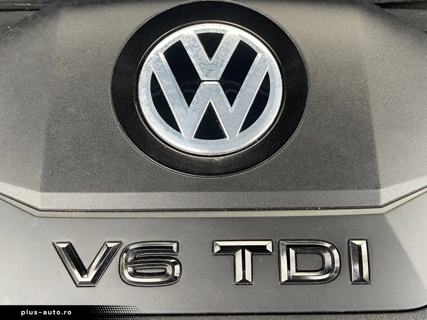 VW Touareg 3.0 TDI Tiptronic 4-MOTION R-Line 21  LU